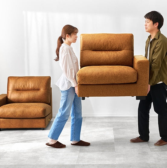 レザー調ボリュームソファ