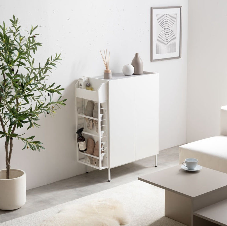 ホワイトのラック付きキャビネット