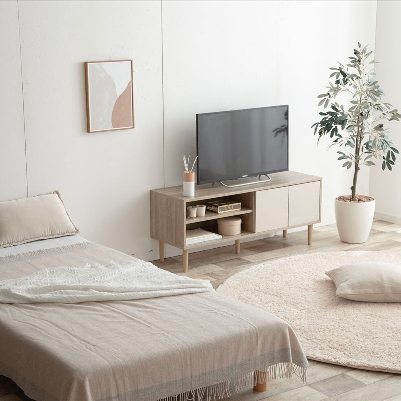 リビングに置かれたバイカラーのテレビボード