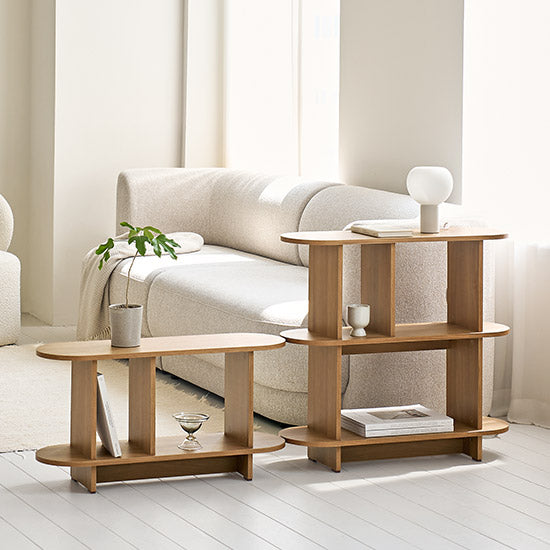 Roomnhomeのバルトラウンドシェルフ、木製のミニマリストサイドテーブルで開放的な棚付きです。