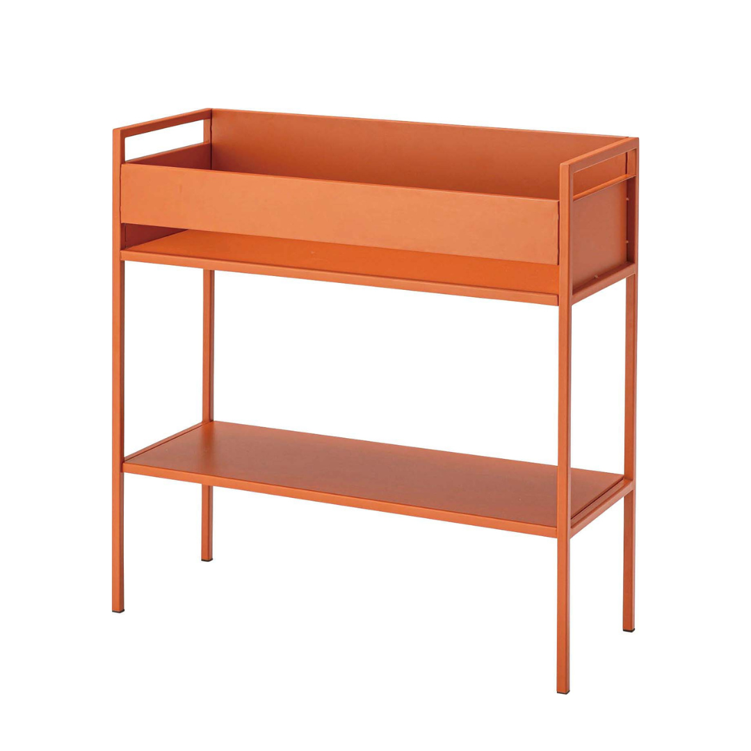 オレンジのポップなカラーのラック