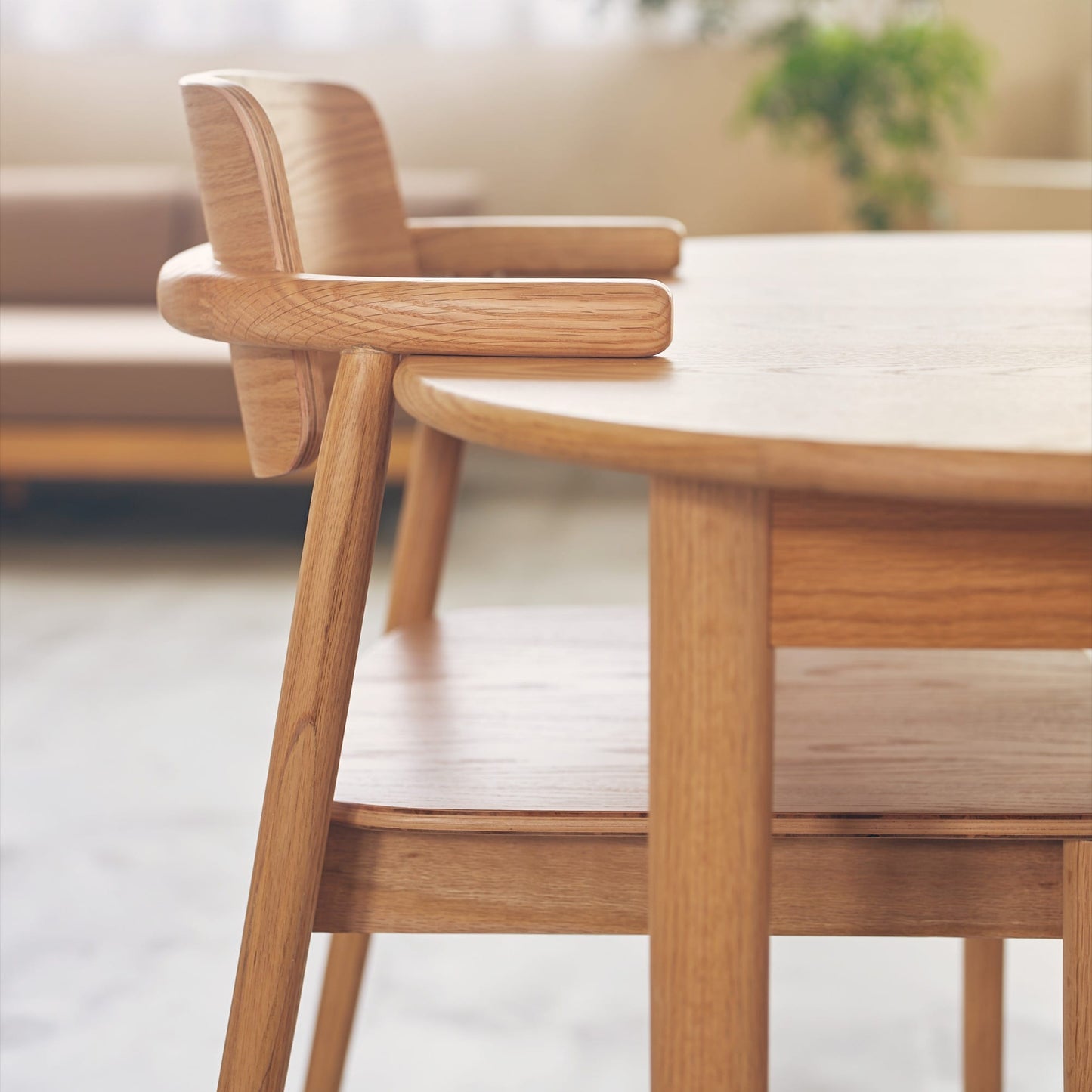 ヌークダイニングハーフアームチェア