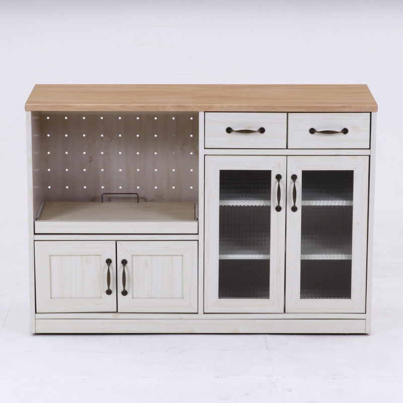 キッチンカウンター全体を写している様子