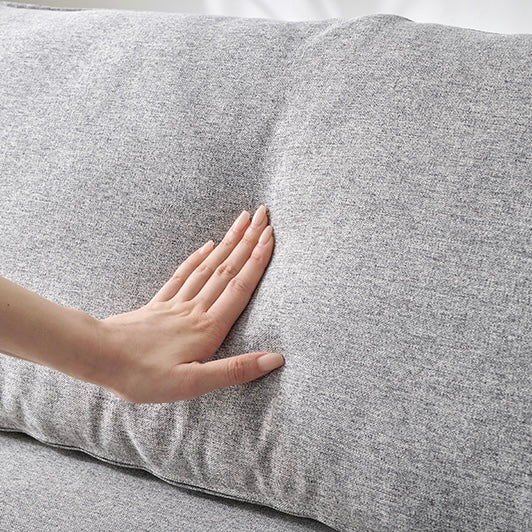 座面が広い2人掛けのソファのクッション部分