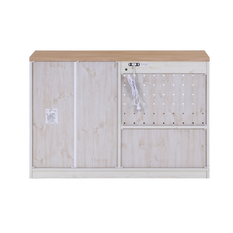 キッチンカウンター全体の背面を写している様子