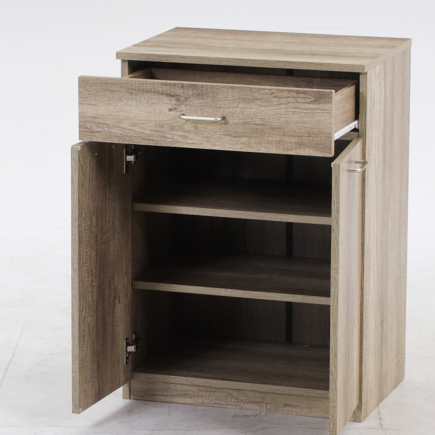 ユニット収納キャビネットグレーの引き出し全て開いた状態をうつしている様子