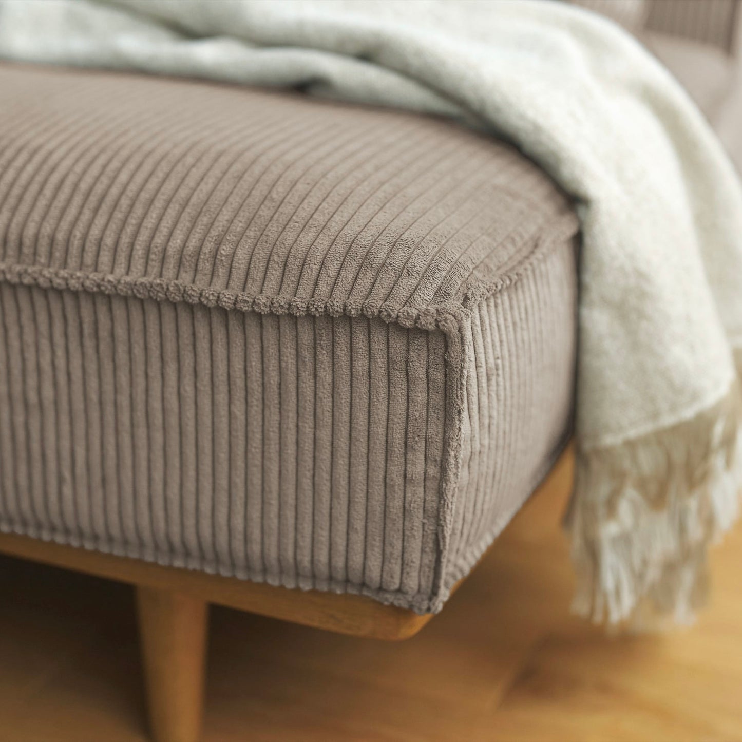 グラウンドソファ