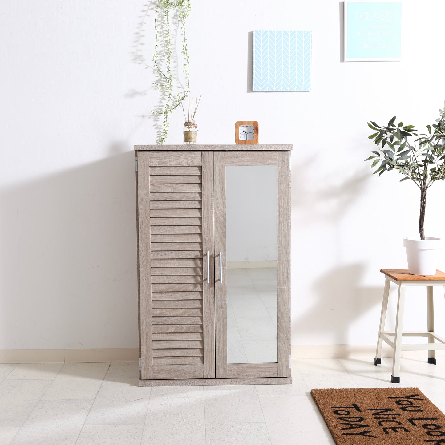 ミラー付きルーバーシューズボックス