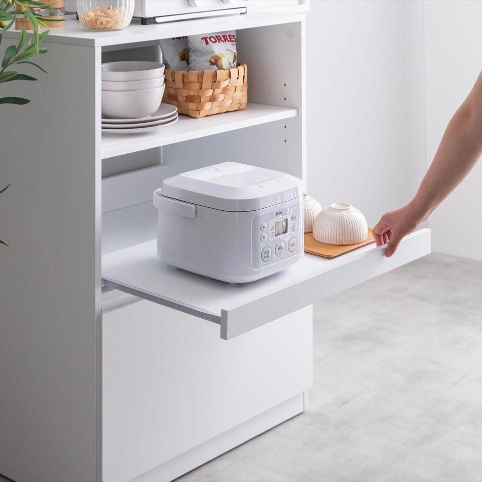 コンパクトなサイズ感のシンプルなキッチンラックの引き出し部分