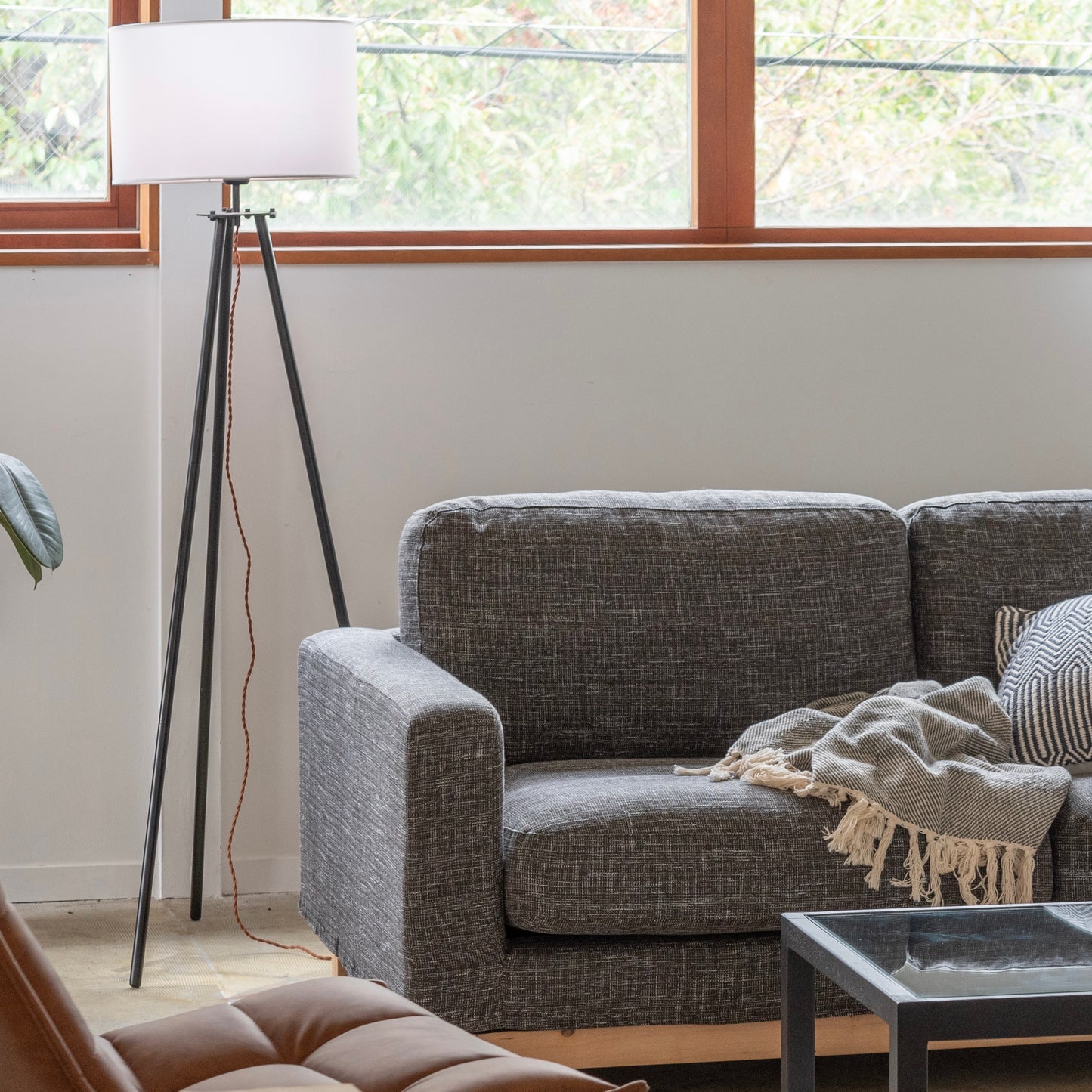 シンプルスチールスタンドライト