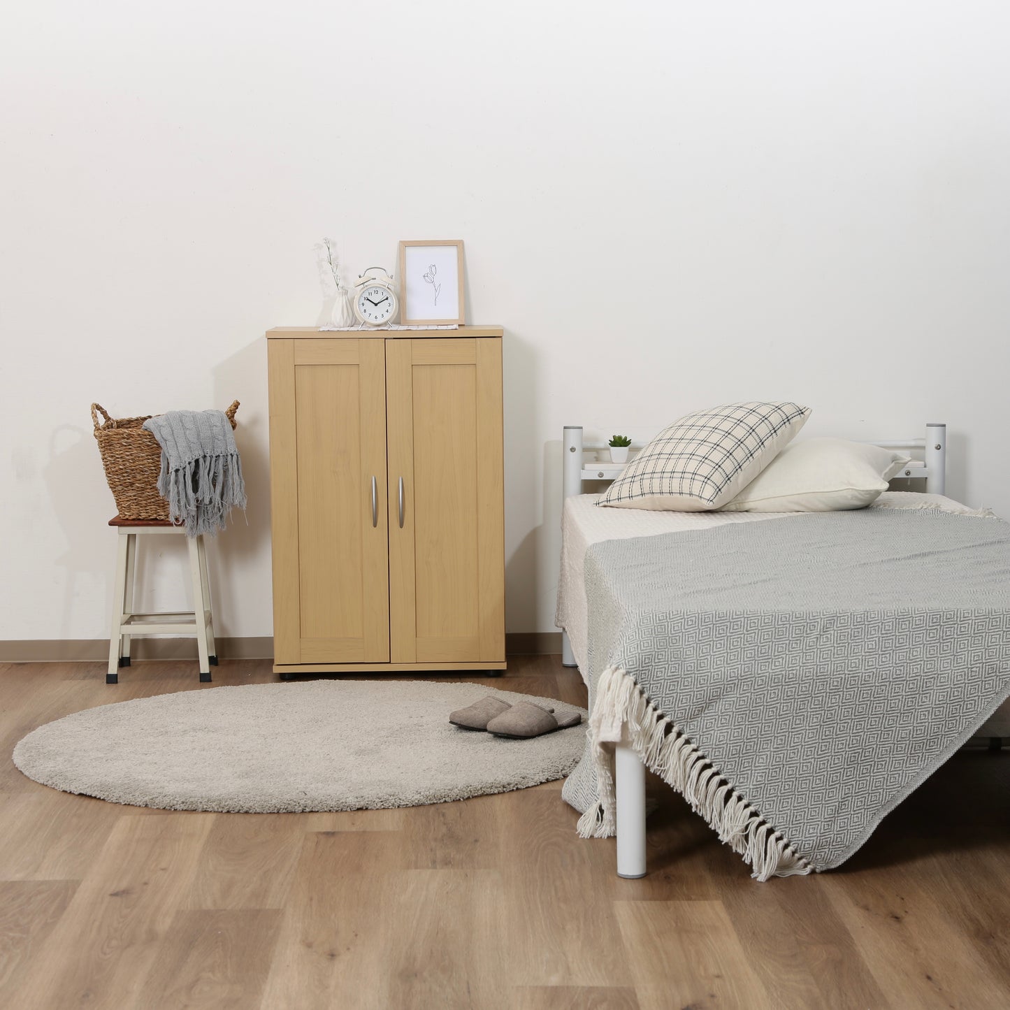 扉収納シューズラック