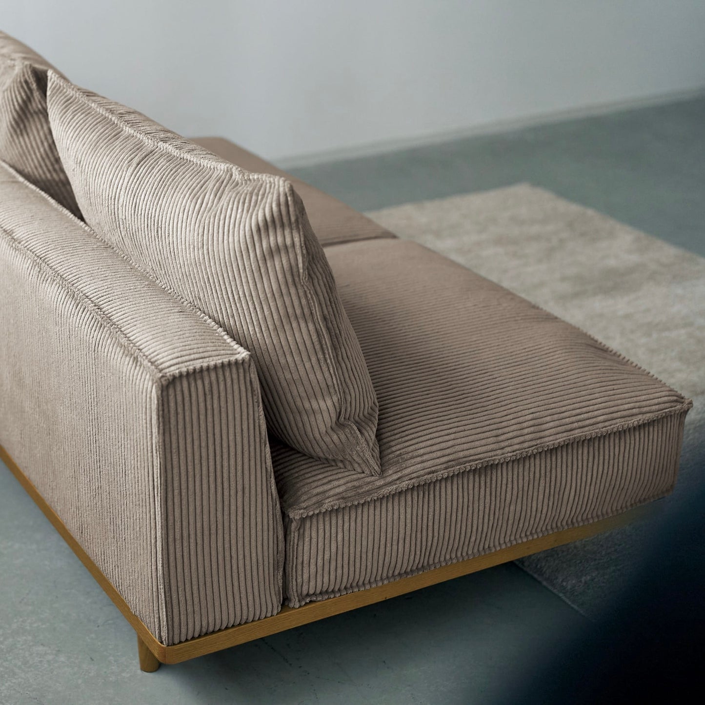 グラウンドソファ