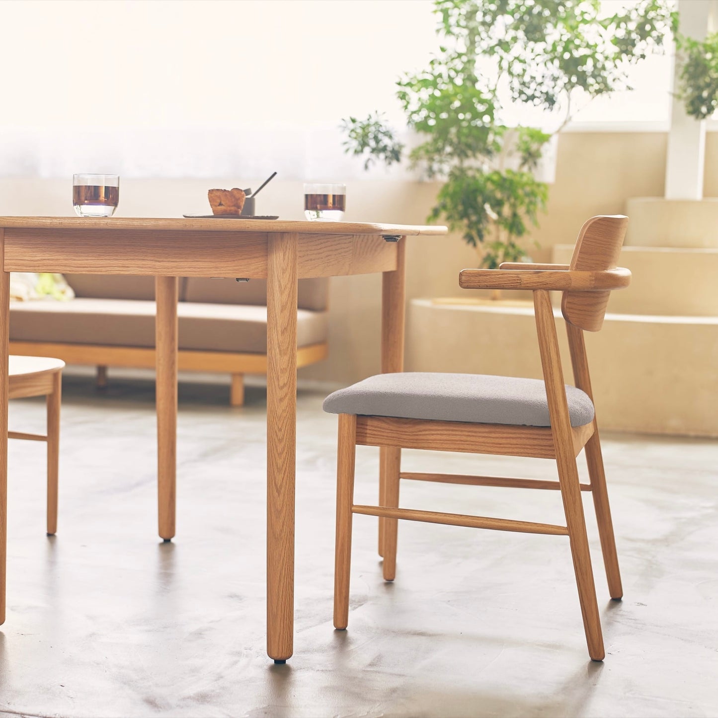 ヌークエクステンションダイニングテーブル