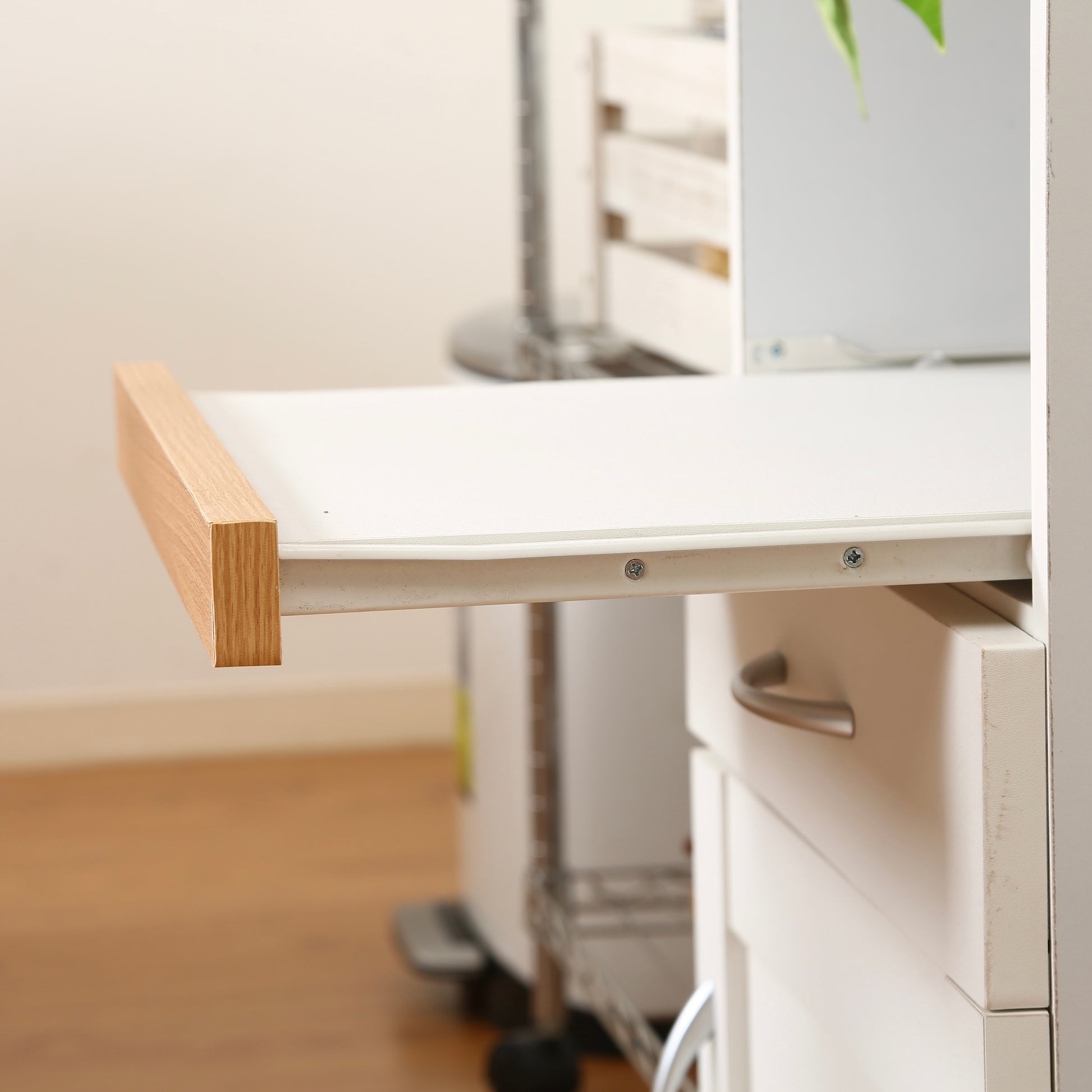 キッチンカウンターの引き出せる天板部分