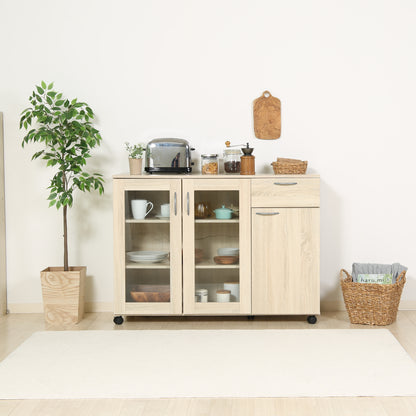 ナチュラルウッドカラーのキッチン収納がキッチンに置いてある写真