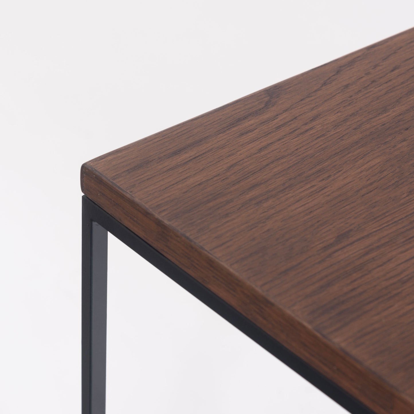 クローブリビングローテーブル