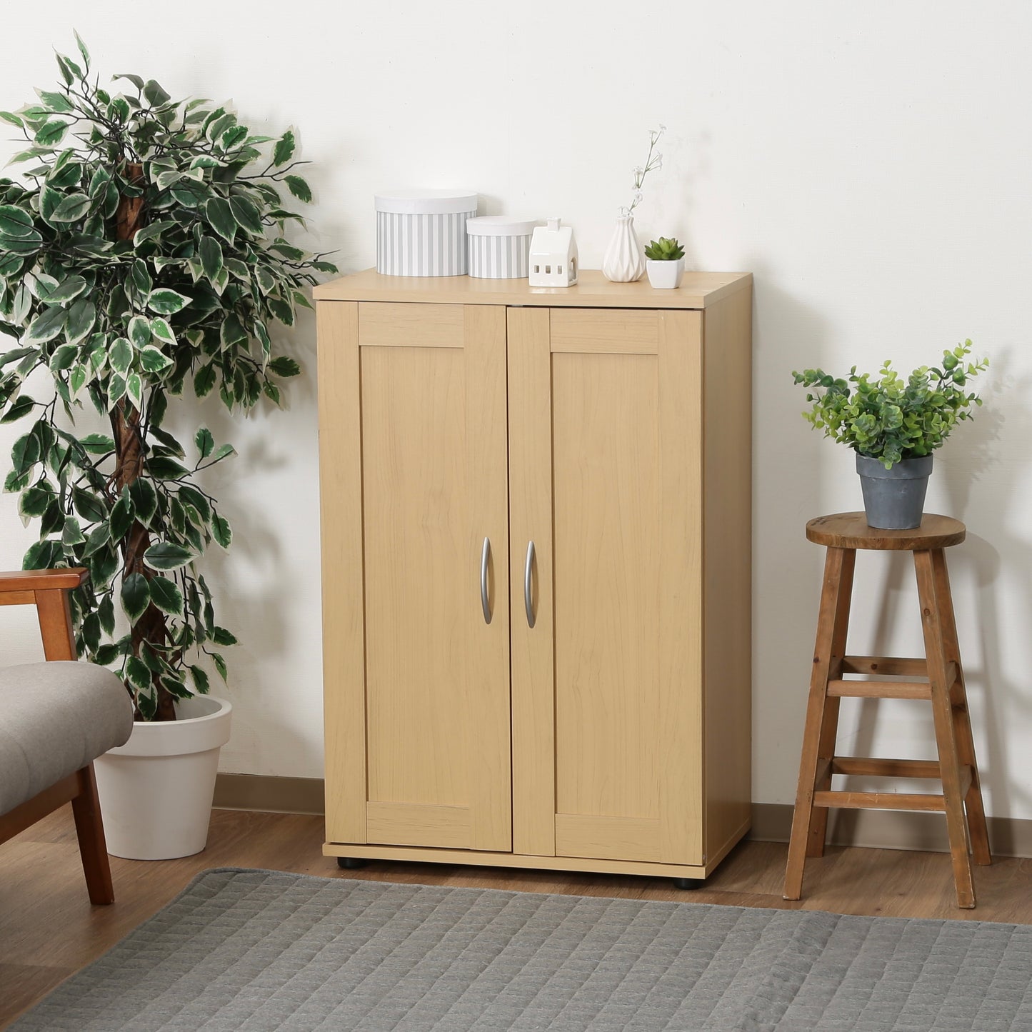 扉収納シューズラック