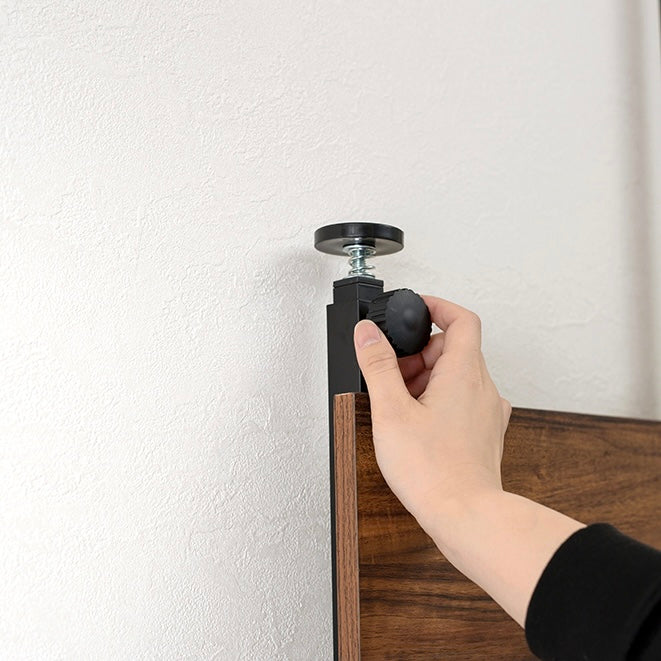 突っ張りディスプレイラックのネジ部分