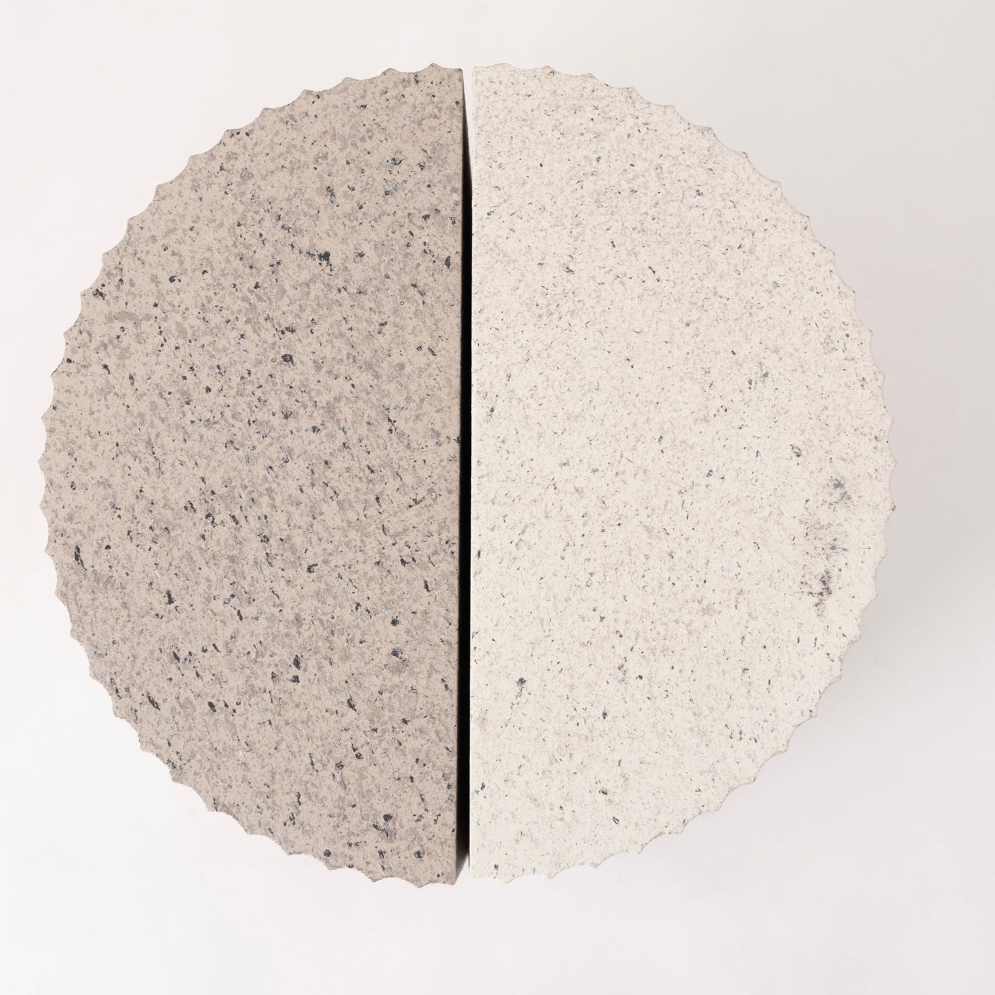 テラゾー柄半円サイドテーブル