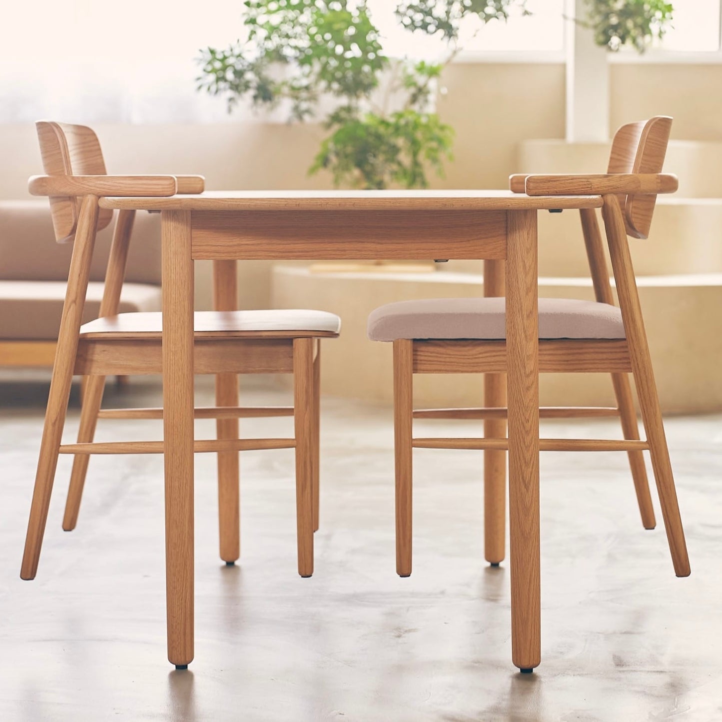 ヌークダイニングハーフアームチェア