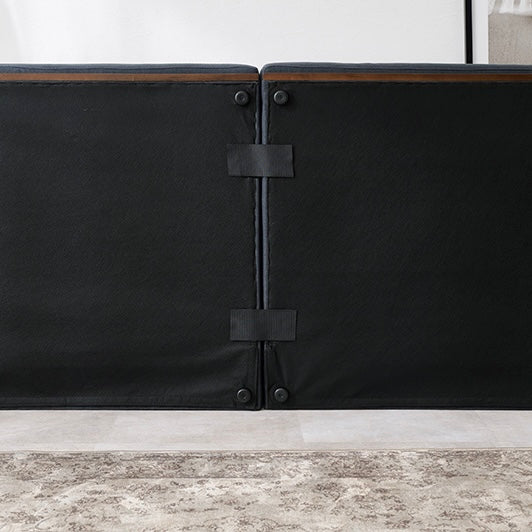 座面が広い2人掛けのソファの底面