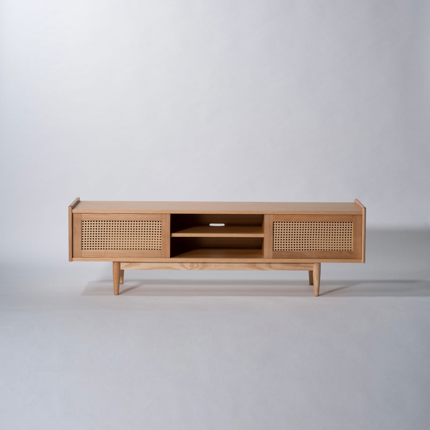 ラタン風デザインがお洒落なテレビ台