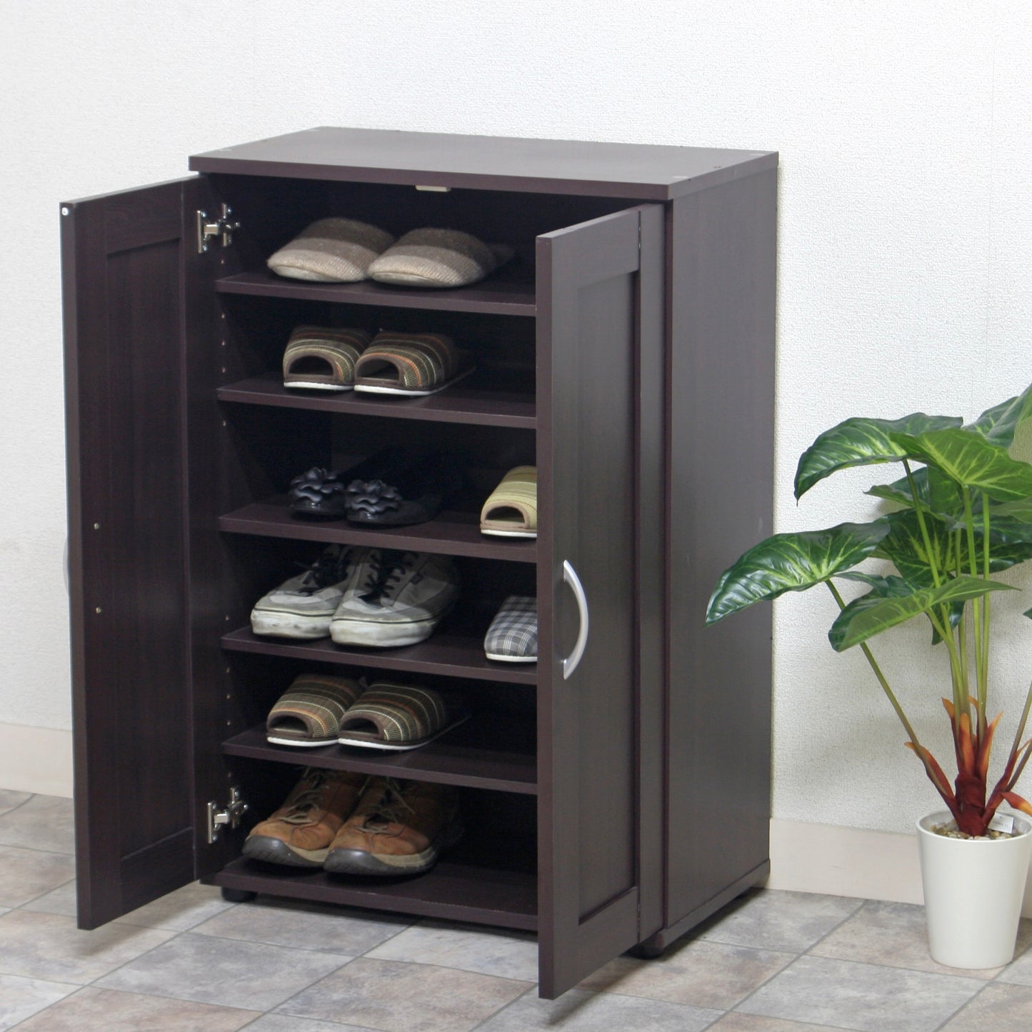 扉収納シューズラック