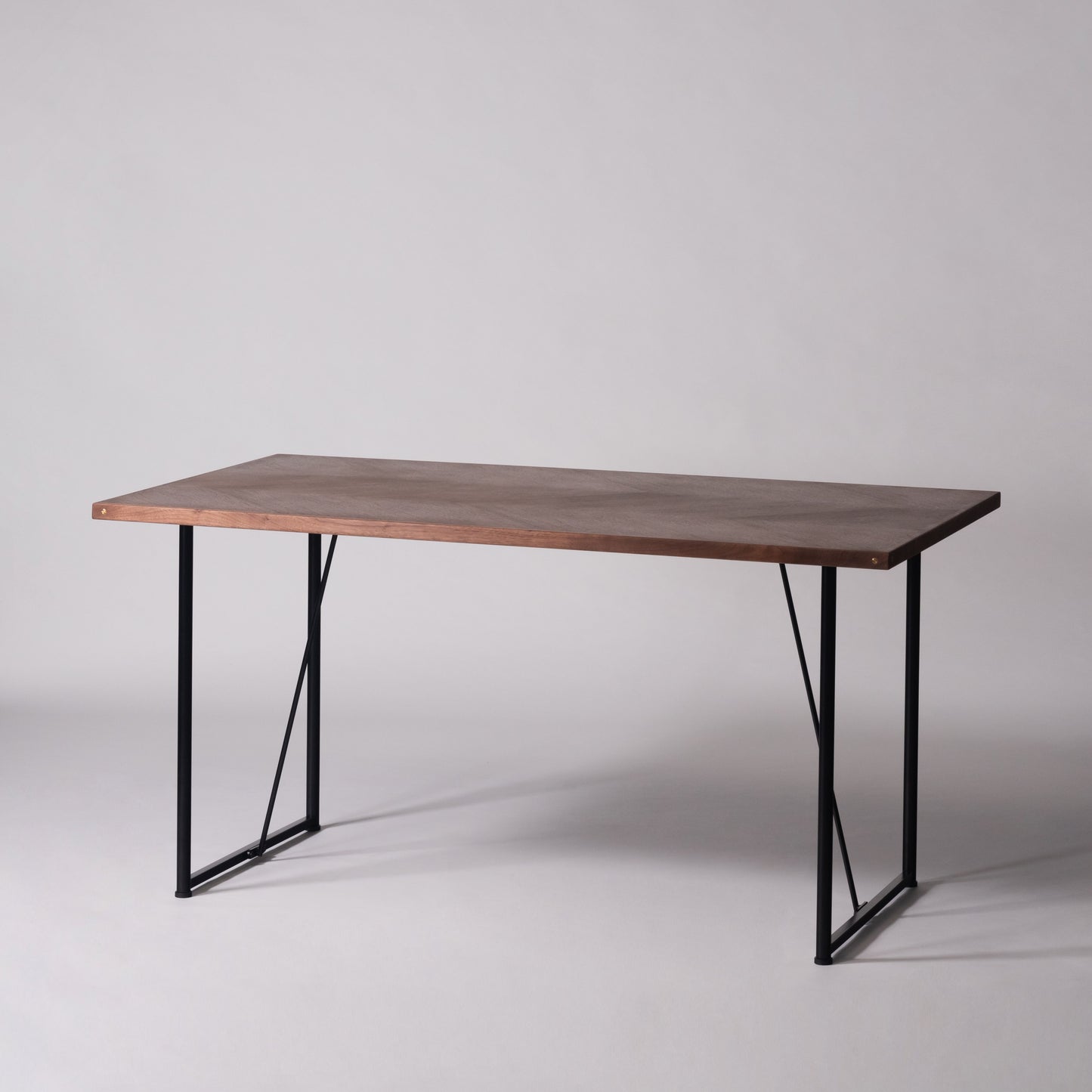 ヘリンボーンダイニングテーブル