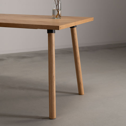 ヘリンボーンダイニングテーブル