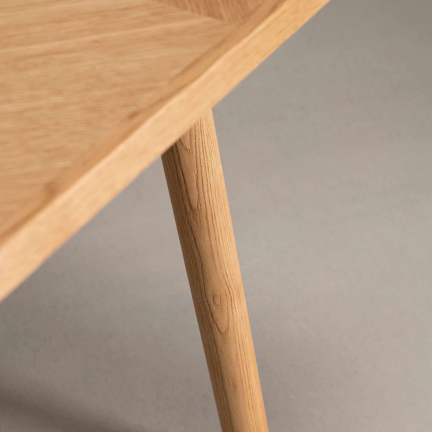 ヘリンボーンダイニングテーブル