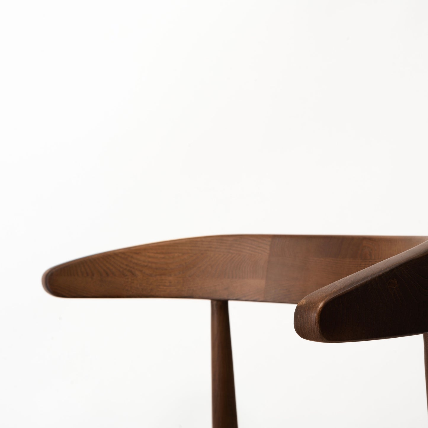 マーシュダイニングチェア