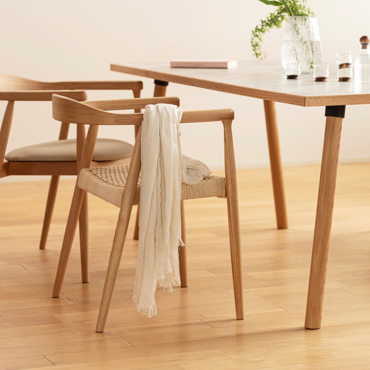 ローゼルアームチェア