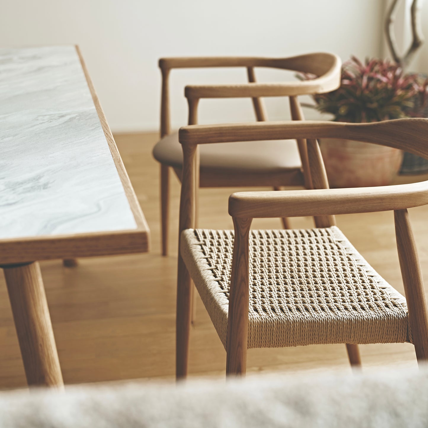 ローゼルアームチェア