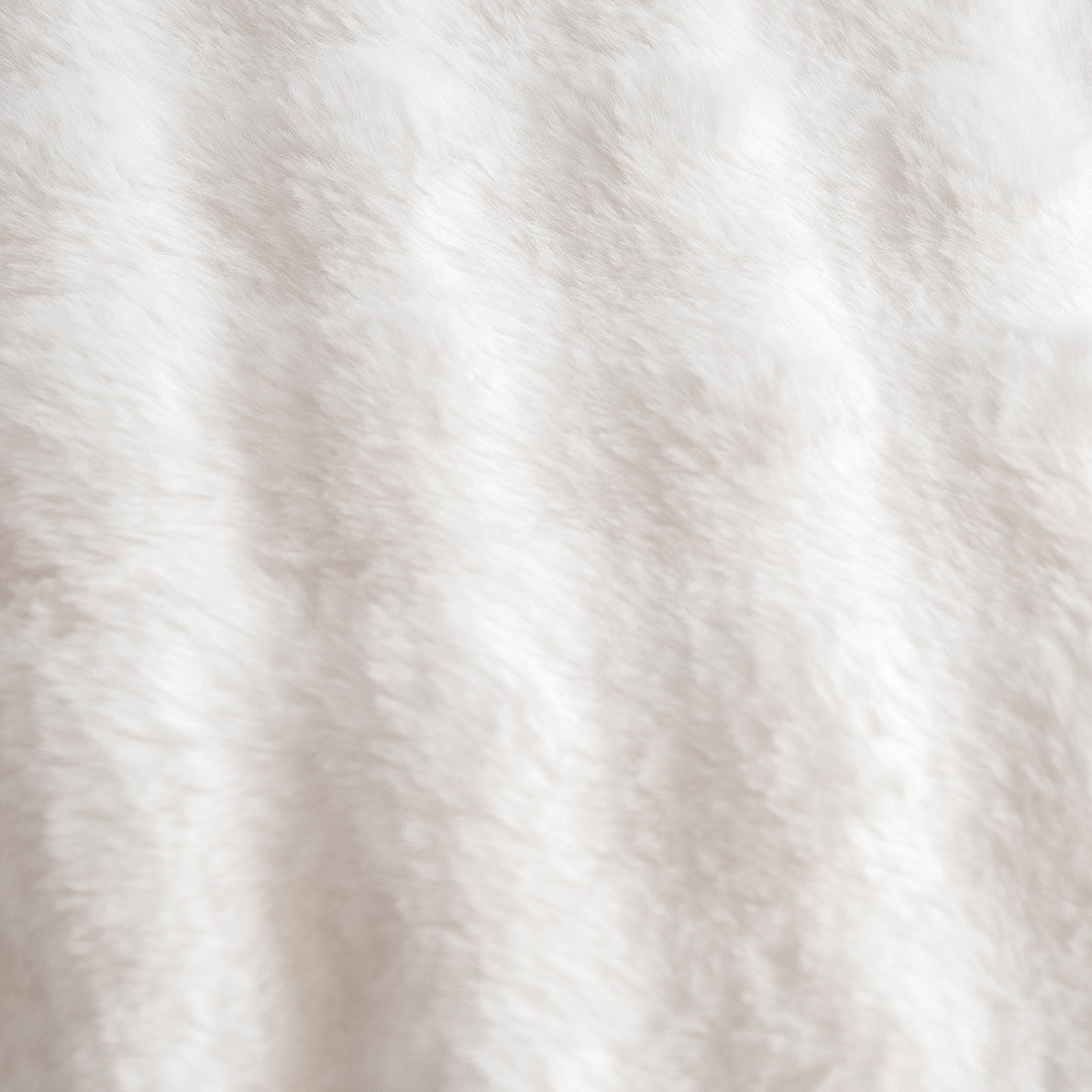 ふわとろ3way座椅子ホワイトの生地をアップで写している様子