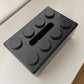 ブラックのブロックデザインのティッシュケース