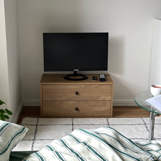 木目のウッドの引き出し収納付きテレビボード