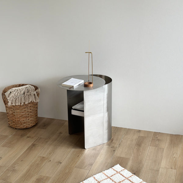 ステンレス　サイドテーブル IMG_2549_grande.jpg?v=1751962850