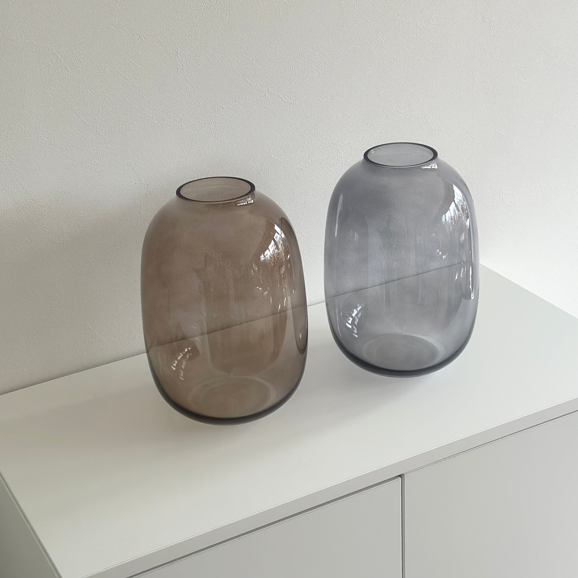 ガラスの花瓶(2つ) ※アウトレット品 - 花瓶・フラワースタンド