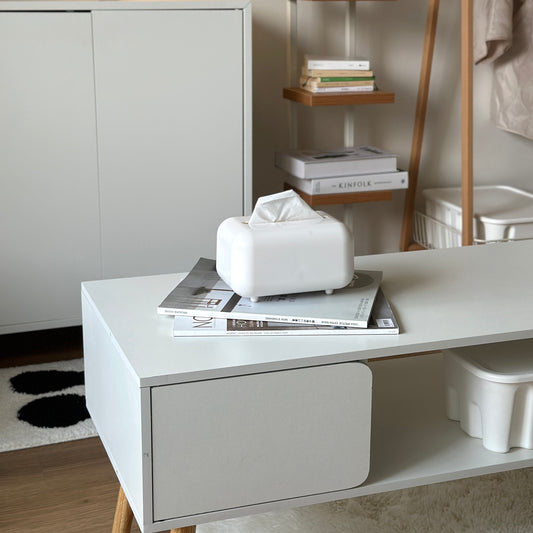 脚がついている丸みを帯びた白のティッシュケース