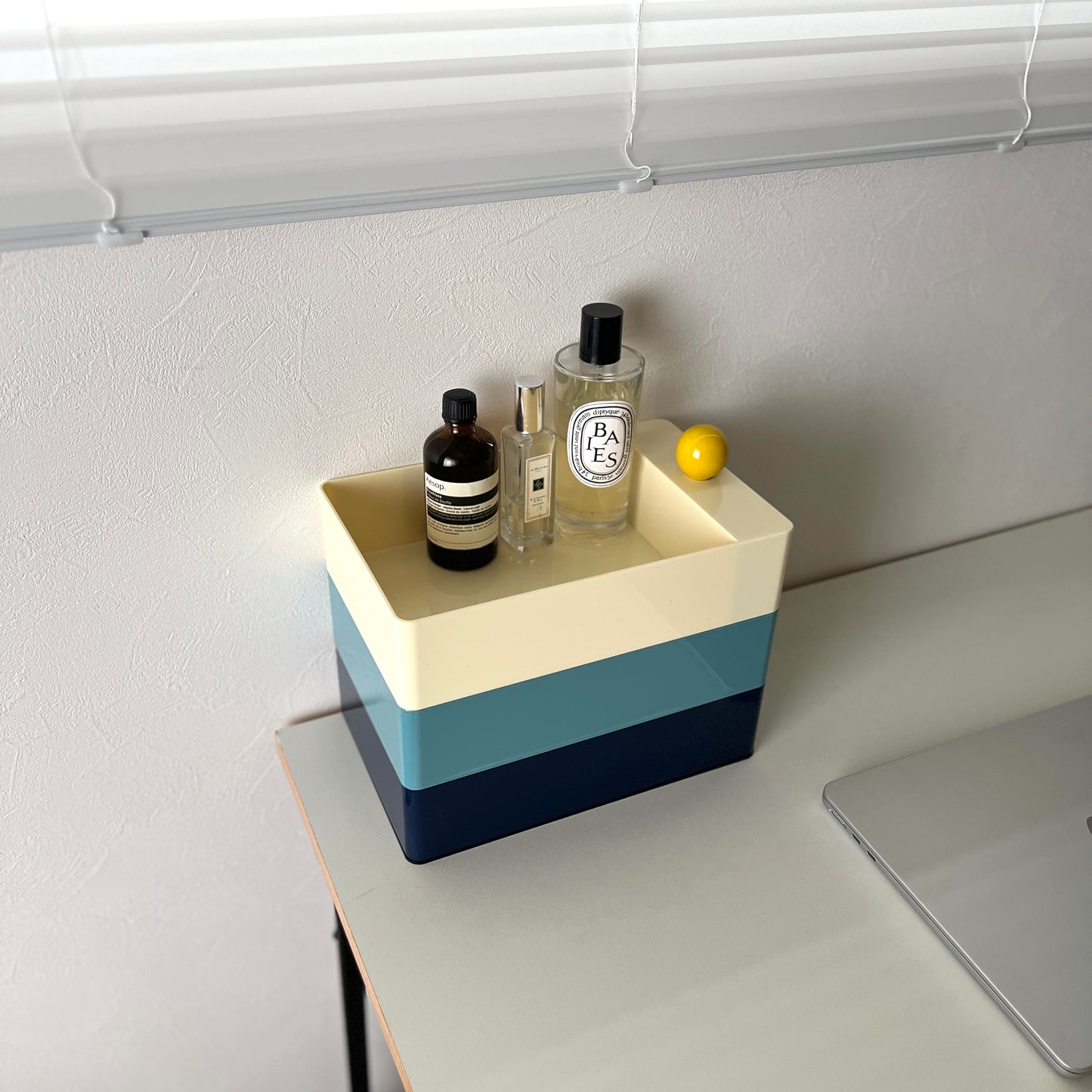 スライド収納ケース