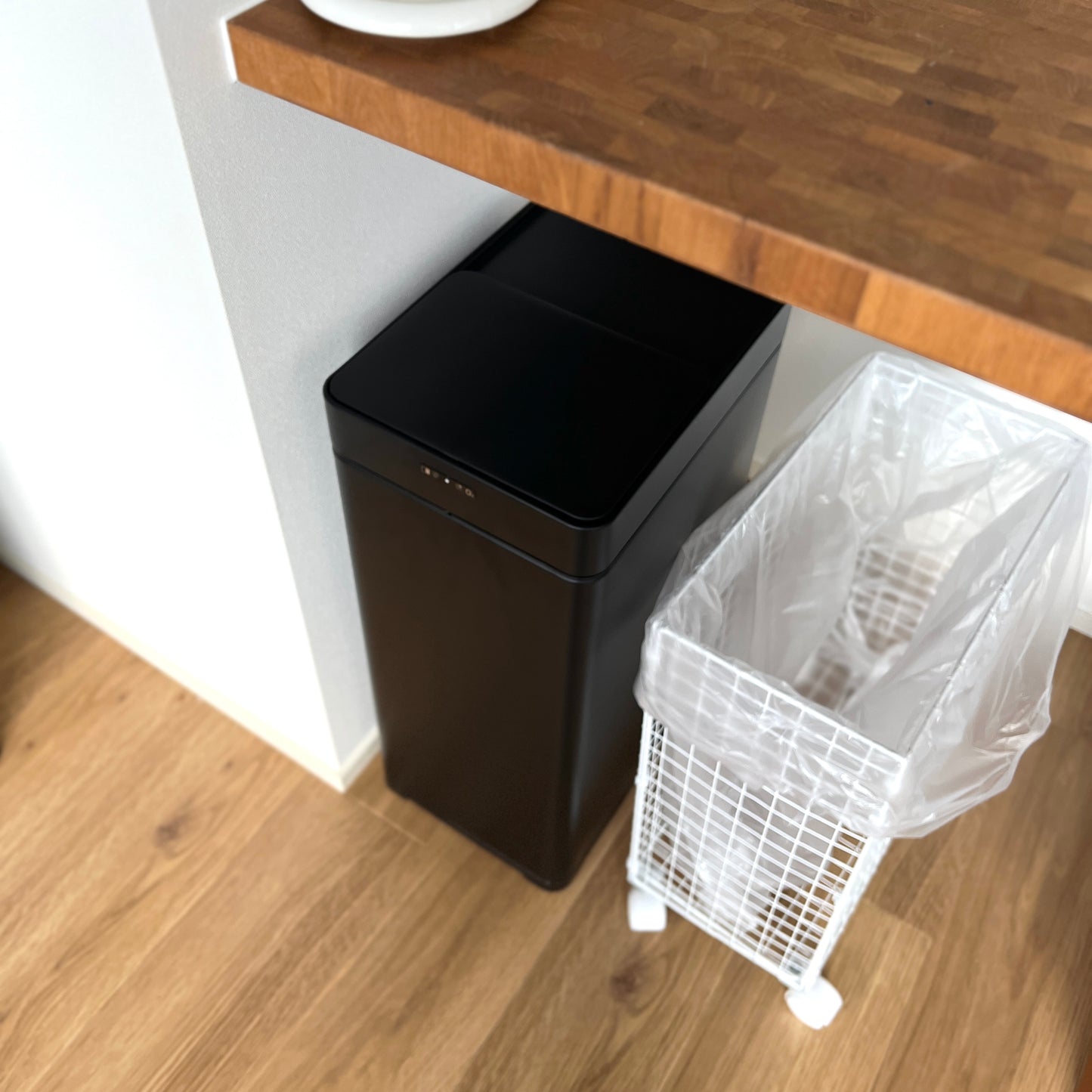 除菌消臭センサーダストボックス