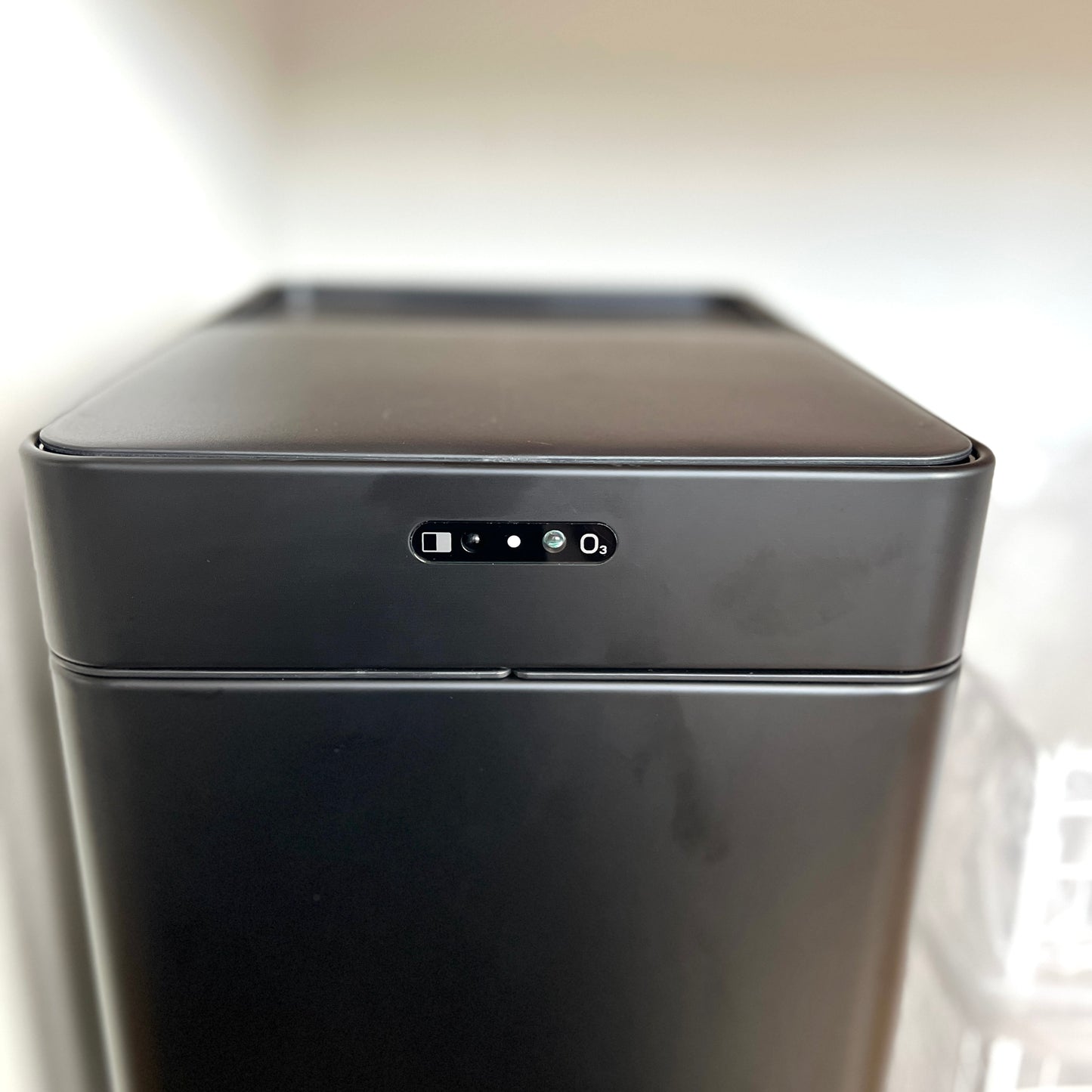 除菌消臭センサーダストボックス