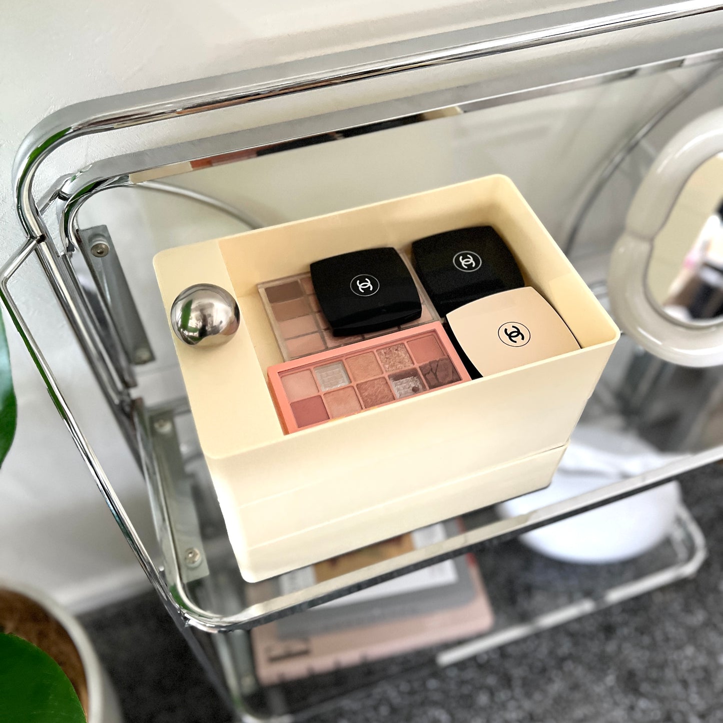 スライド収納ケース