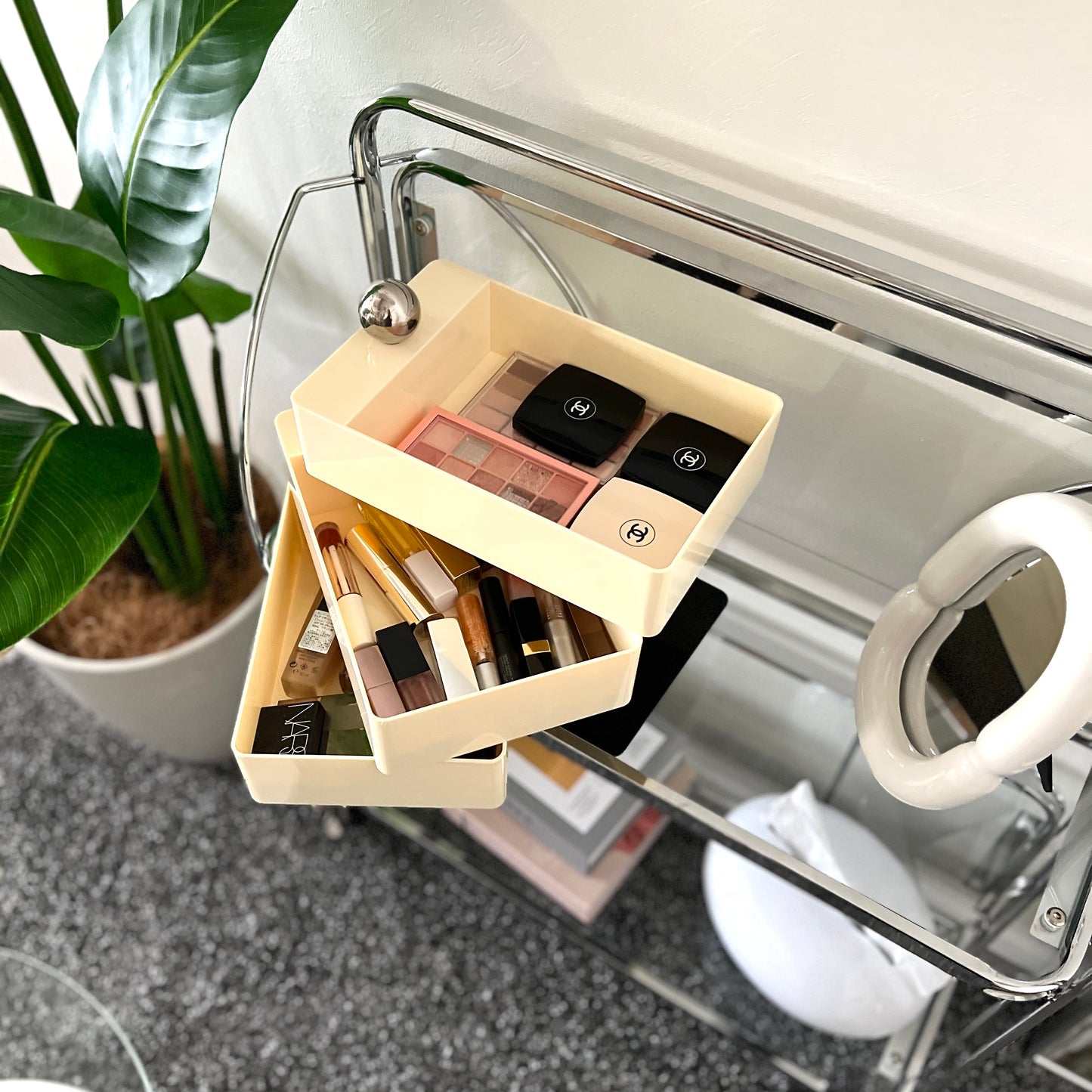 スライド収納ケース