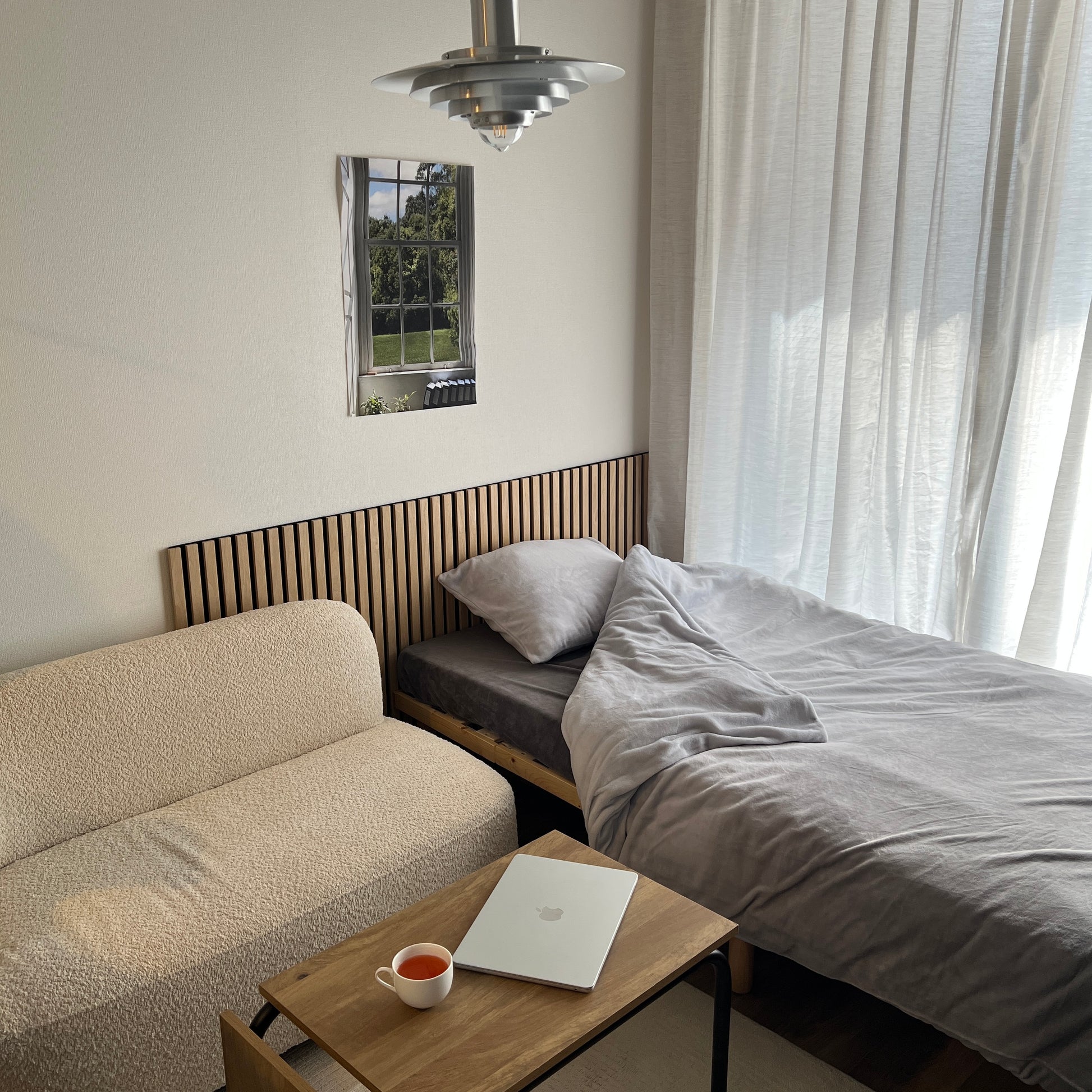 ナチュラルウッド調の吸音ウォールパネル