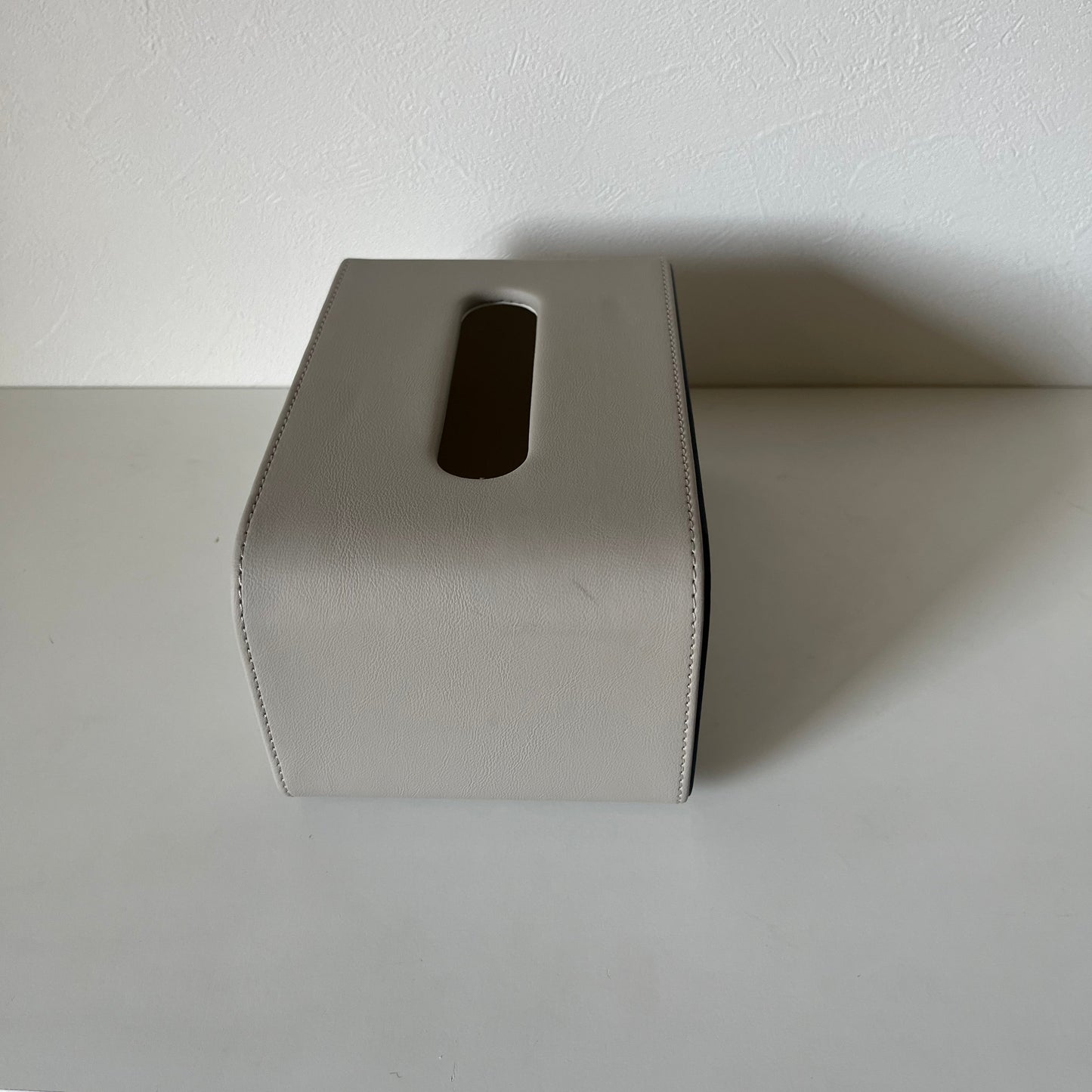 【outlet】スクエアレザー調ティッシュケース グレージュ