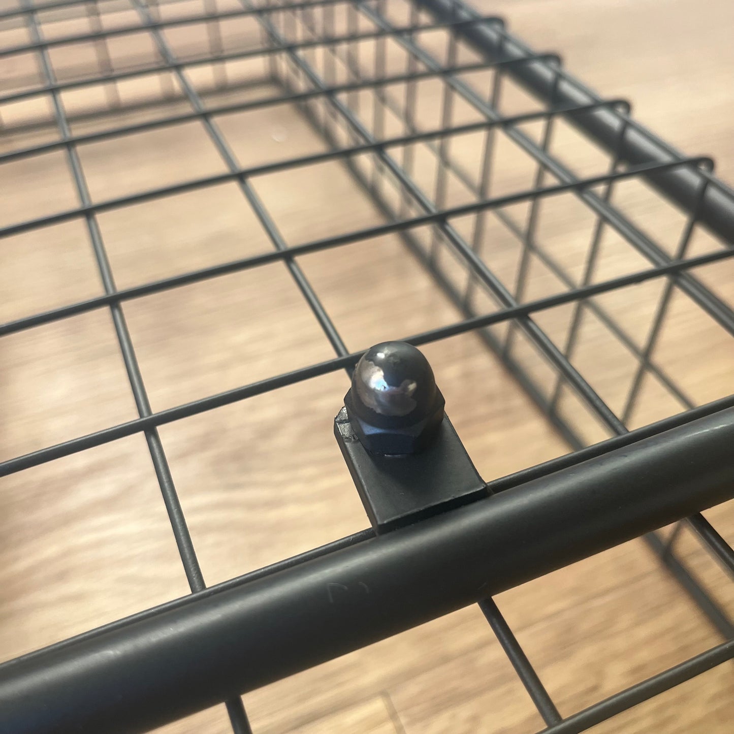 【outlet】アイアンメッシュラック ブラック