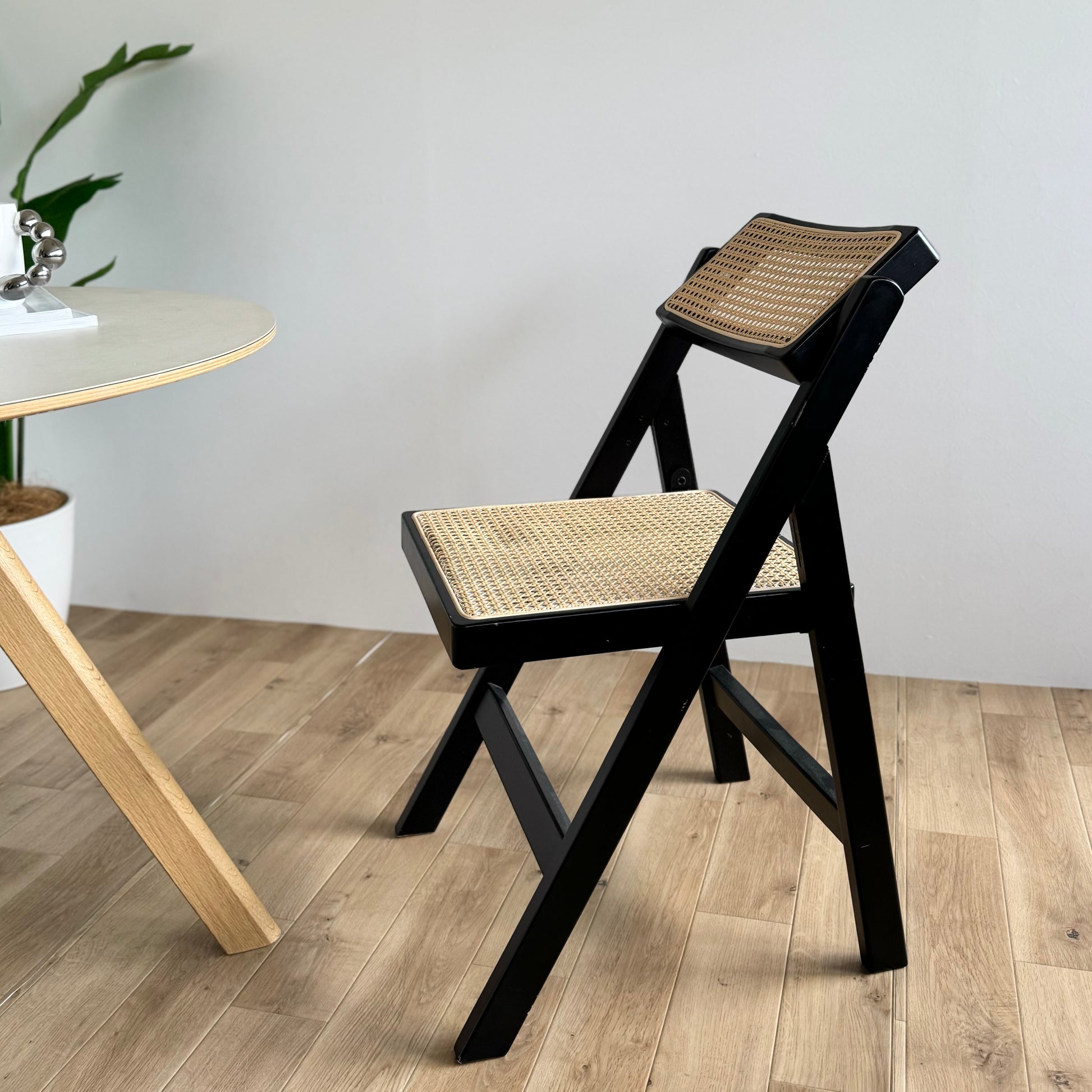 折り畳み式ラタンチェア ブラック – territory 折り畳み式ラタンチェア ブラック – territory