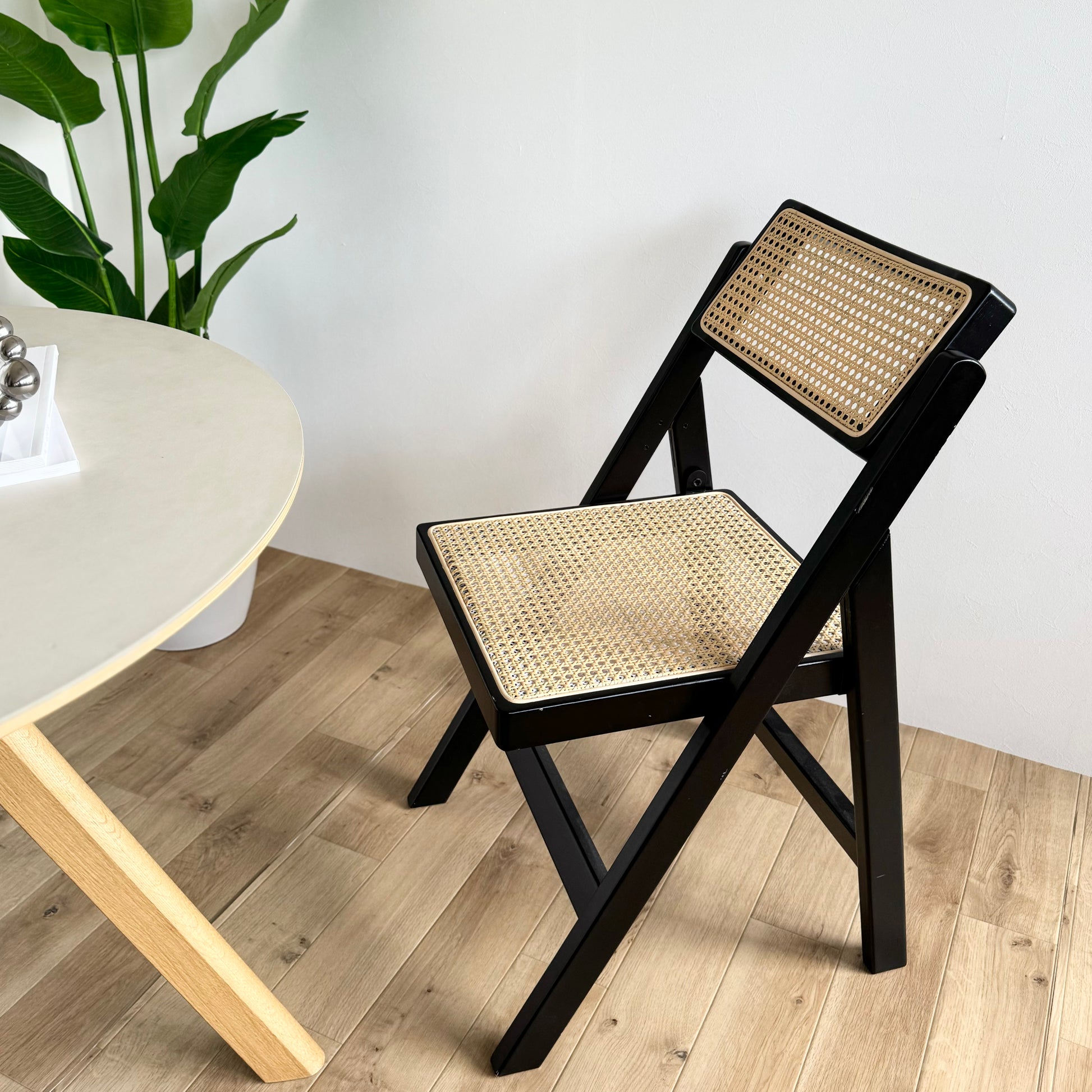 折り畳み式ラタンチェア ブラック – territory 折り畳み式ラタンチェア ブラック – territory