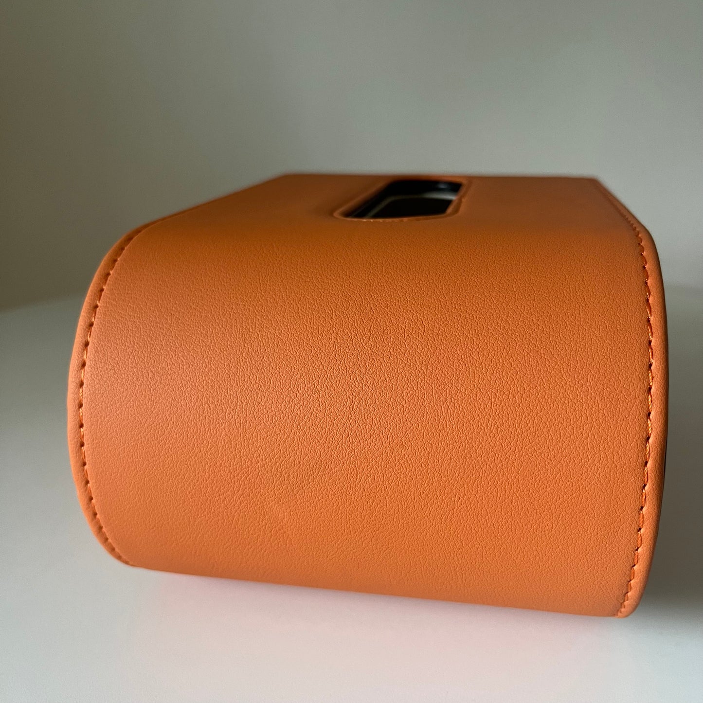 【outlet】楕円レザー調ティッシュケース オレンジ